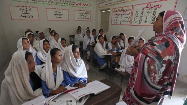 2014-02-25t120000z-1391763790-gm1ea2p0sb001-rtrmadp-3-pakistan-sex-education